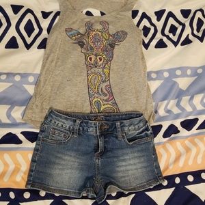 Giraffe top and Justice shorts outfit